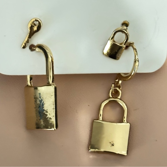 New Padlockck and key earrings mix & match for multiple ear piercings - Picture 2 of 4